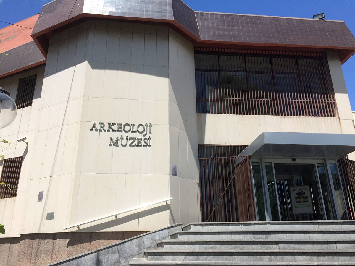 İzmir Arkeoloji Müzesi